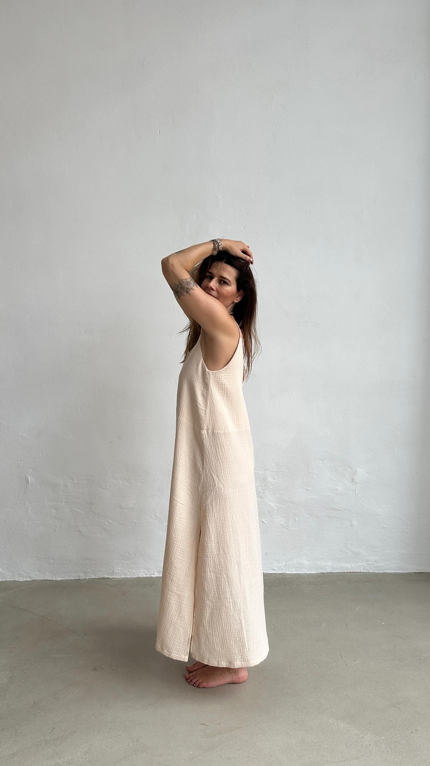 Estella dress new - shatty hned