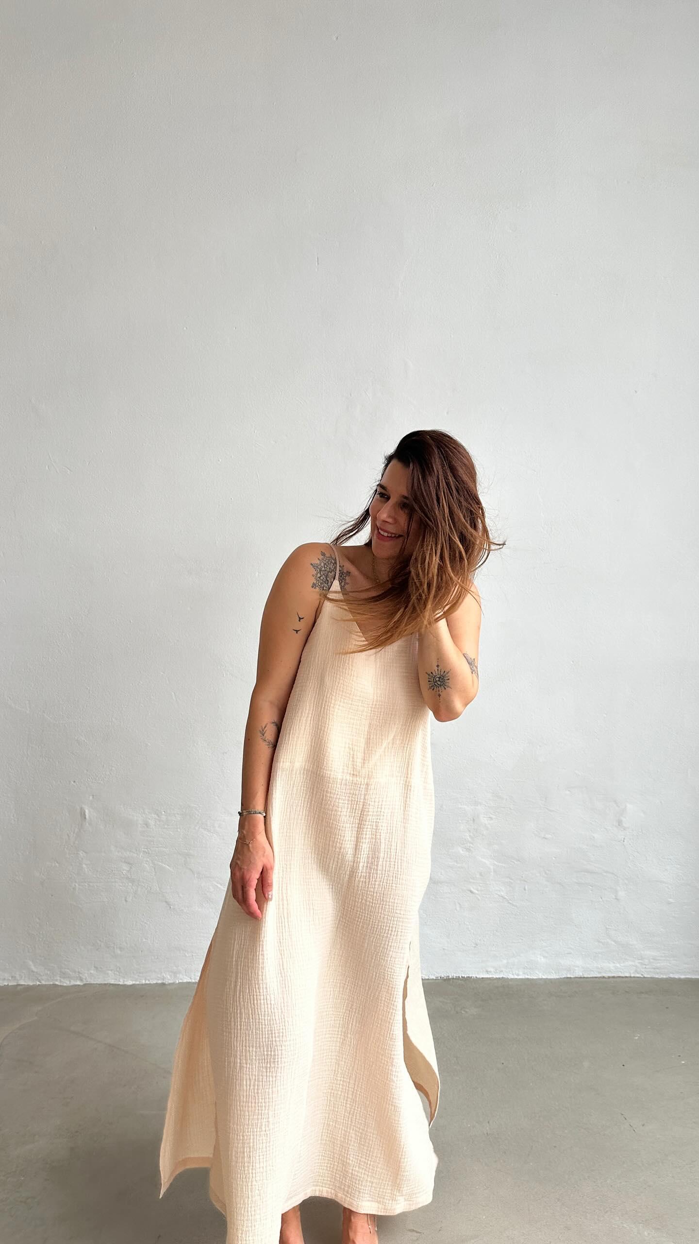 Estella dress new - shatty hned