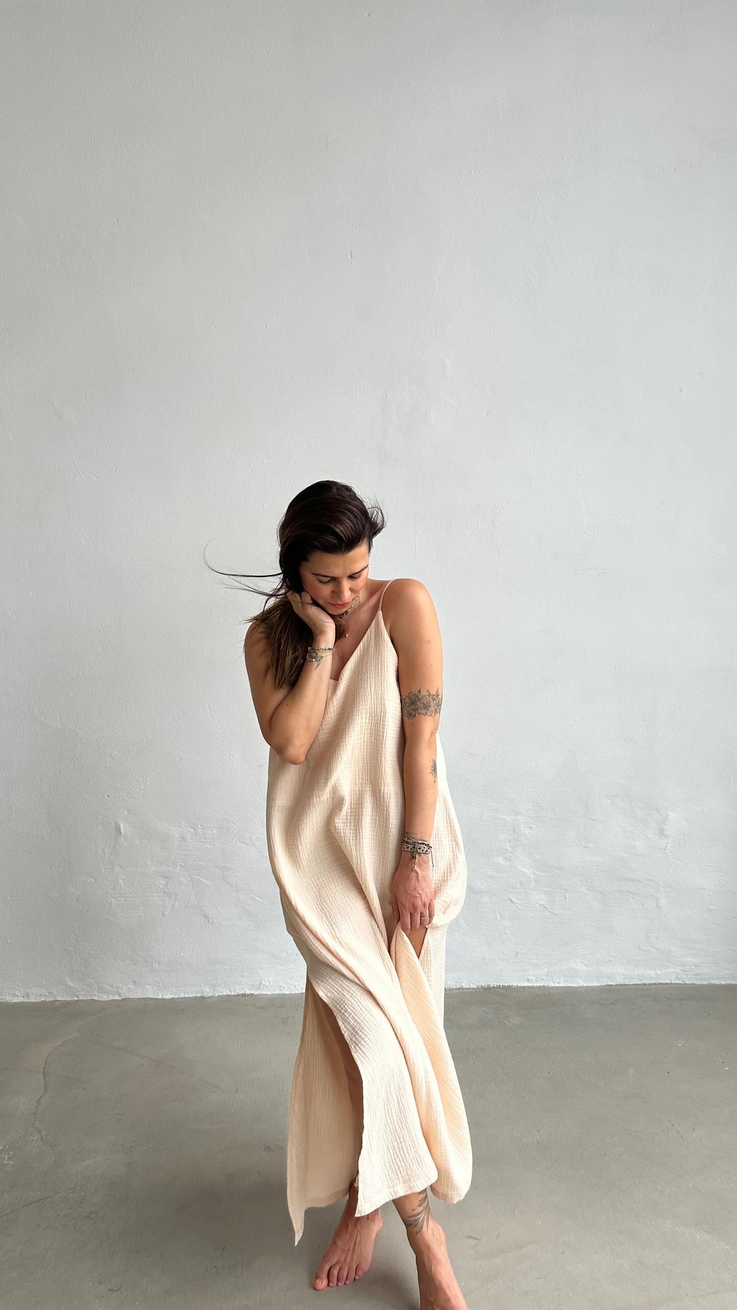 Estella dress new - shatty hned